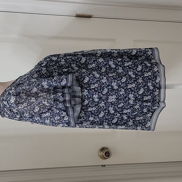 Max Studio Size S, Black with Blue Floral Pattern Mesh, Lined Babydoll Style Top - Picture 5 of 11